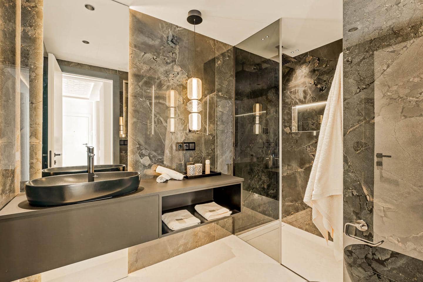 3 soveværelse Lejlighed til salg i El Velerin med swimmingpool garage - € 2.995.000 (Ref: 9443979)