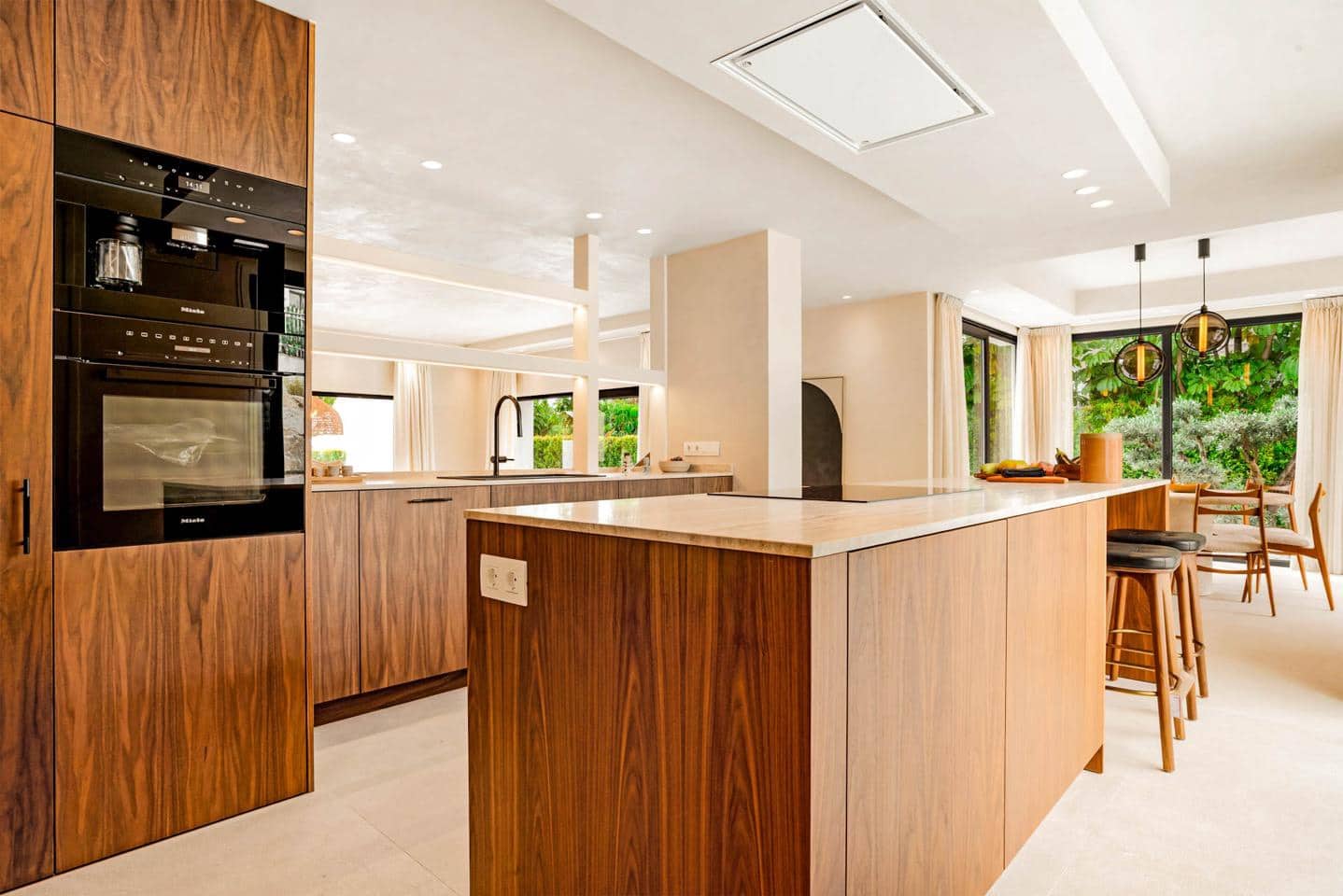 4 sypialnia Willa na sprzedaż w Benahavis z basenem garażem - 3 450 000 € (Ref: 9443980)