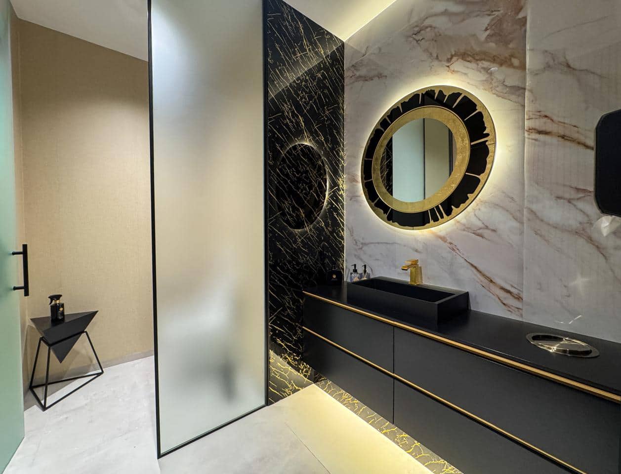 1 makuuhuone Yritys myytävänä paikassa Sotogrande mukana 
autotalli - 600 000 € (Ref: 9443981)