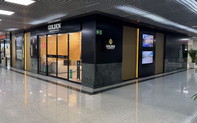 1 chambre Entreprise à vendre à Sotogrande Costa, San Roque avec garage - 600 000 € (Ref: 9443981)