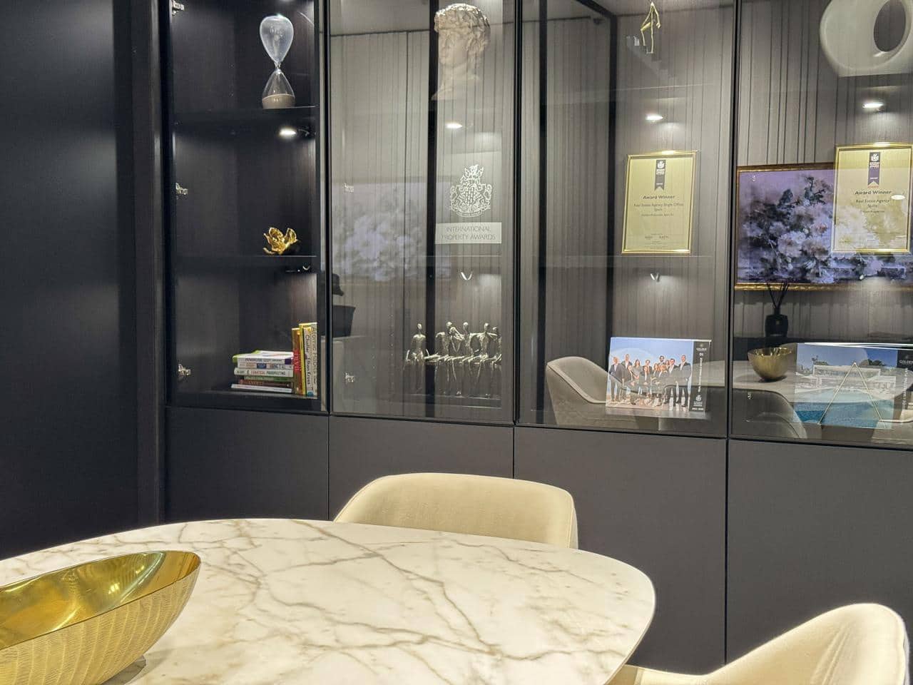 1 makuuhuone Yritys myytävänä paikassa Sotogrande mukana 
autotalli - 600 000 € (Ref: 9443981)