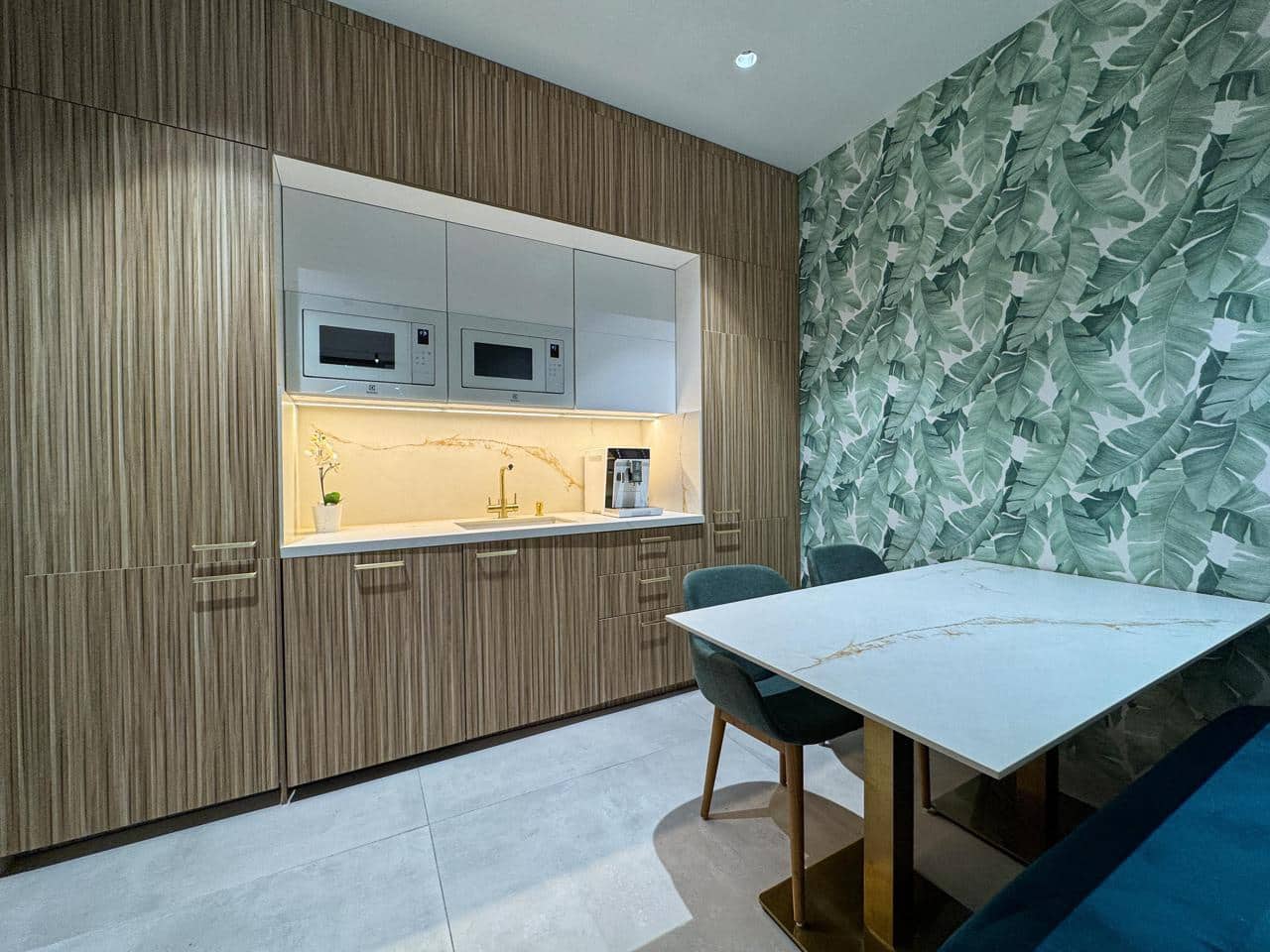 1 makuuhuone Yritys myytävänä paikassa Sotogrande mukana 
autotalli - 600 000 € (Ref: 9443981)