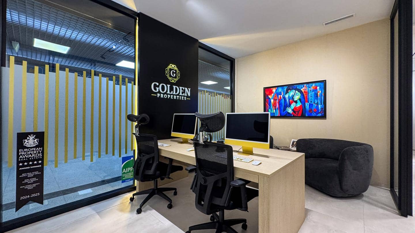 1 makuuhuone Yritys myytävänä paikassa Sotogrande mukana 
autotalli - 600 000 € (Ref: 9443981)