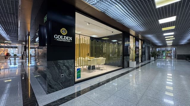 1 chambre Entreprise à vendre à Sotogrande Costa, San Roque avec garage - 600 000 € (Ref: 9443981)