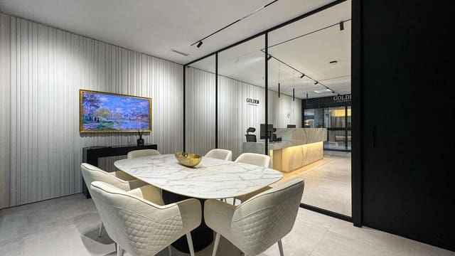 1 chambre Entreprise à vendre à Sotogrande Costa, San Roque avec garage - 600 000 € (Ref: 9443981)