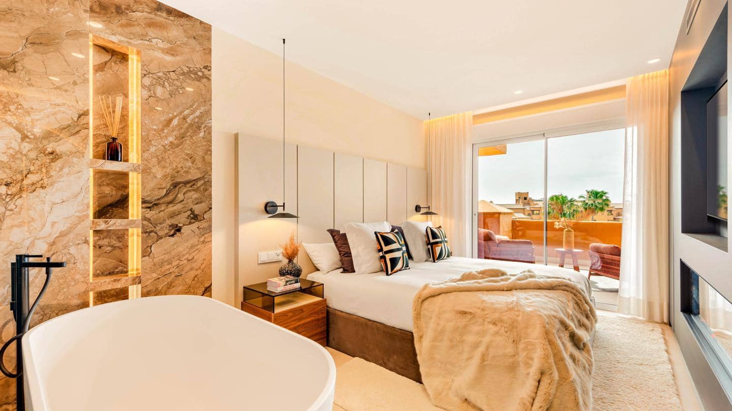 3 soverom Leilighet til salgs i New Golden Mile med svømmebasseng garasje - € 2 395 000 (Ref: 9444629)