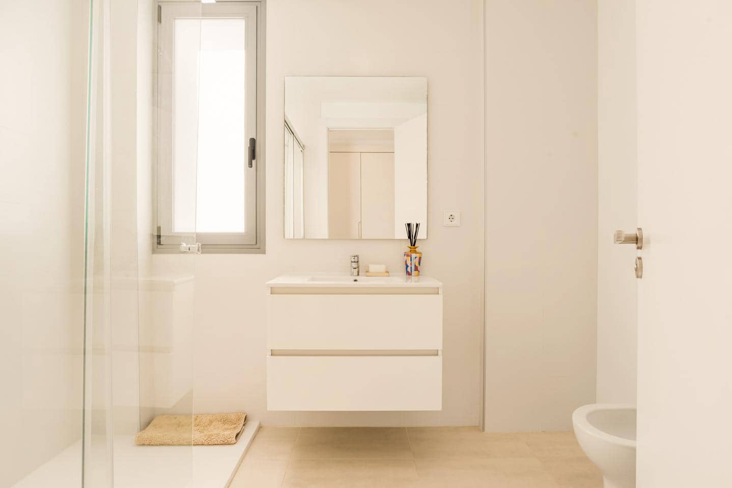 2 bedroom Flat for sale in Marbella with pool garage - € 495,000 (Ref: 9444821)