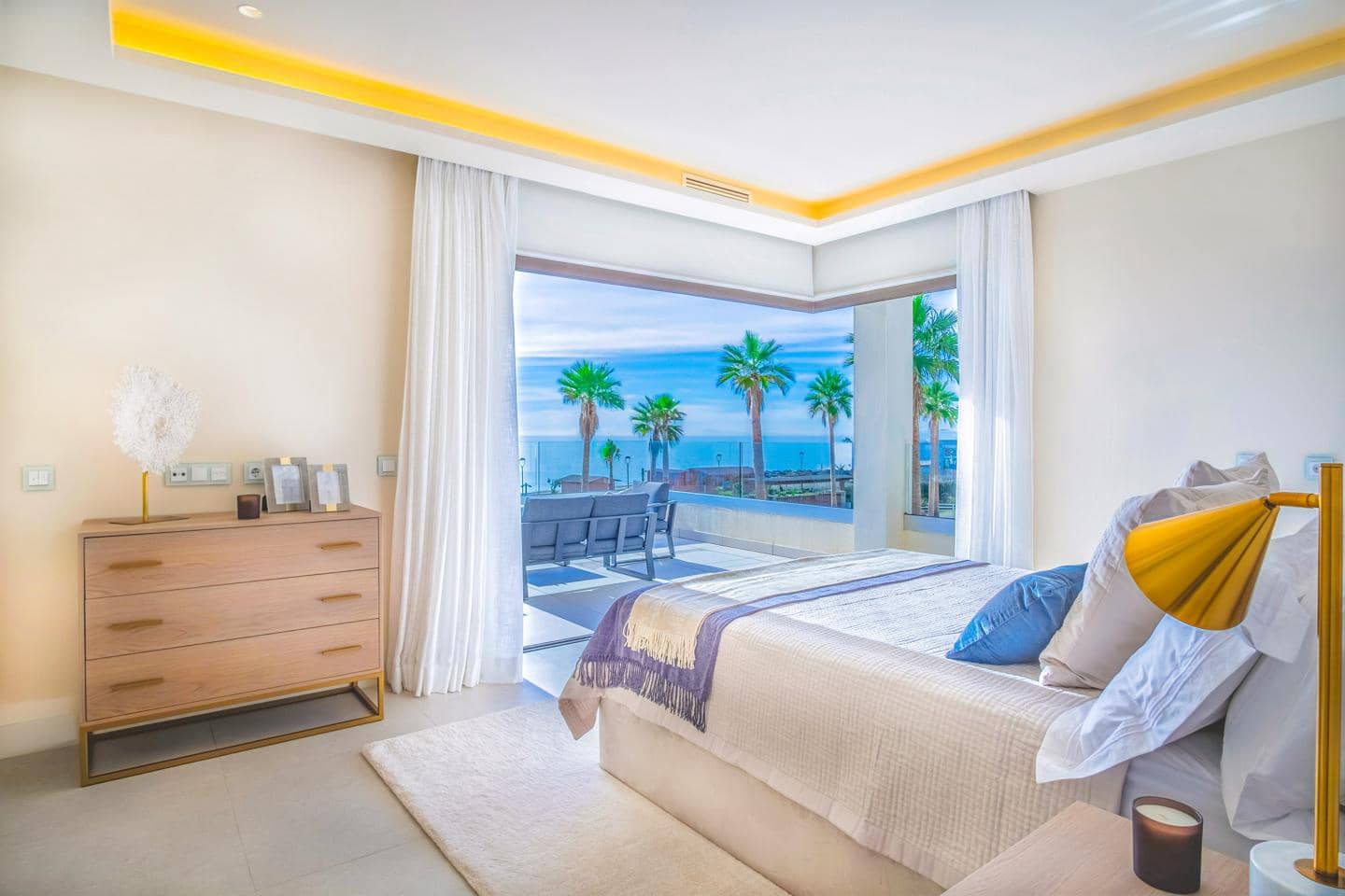 4 soverom Villa til salgs i Estepona med svømmebasseng garasje - € 4 500 000 (Ref: 9444823)