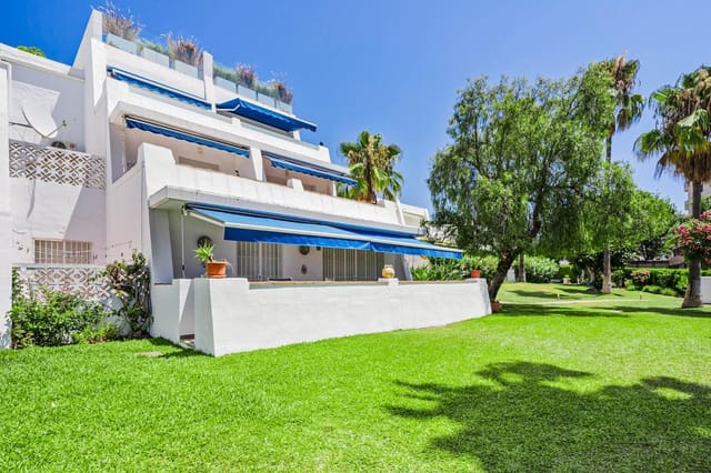 3 soveværelse Lejlighed til salg i Nueva Andalucía Centro, Marbella med swimmingpool garage - € 680.000 (Ref: 9444824)
