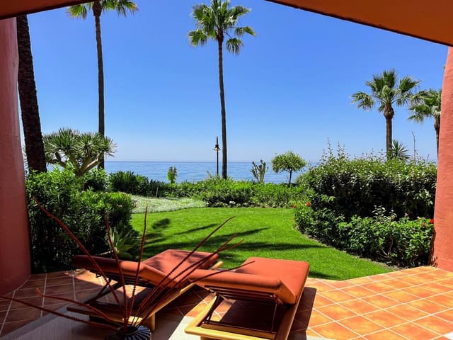 3 quarto Apartamento para venda em Guadalmansa, Estepona com piscina garagem - 2 350 000 € (Ref: 9444825)