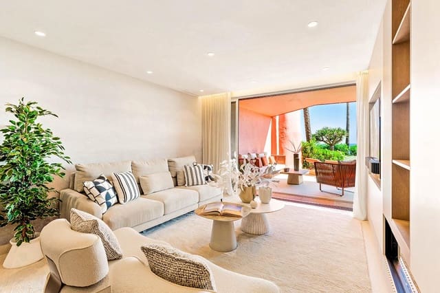 3 quarto Apartamento para venda em Guadalmansa, Estepona com piscina garagem - 2 350 000 € (Ref: 9444825)