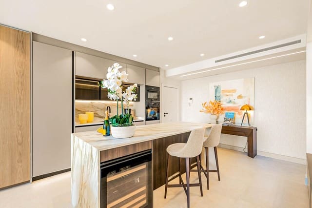 3 soverom Leilighet til salgs i El Velerín, Estepona med svømmebasseng garasje - € 1 995 000 (Ref: 9444932)