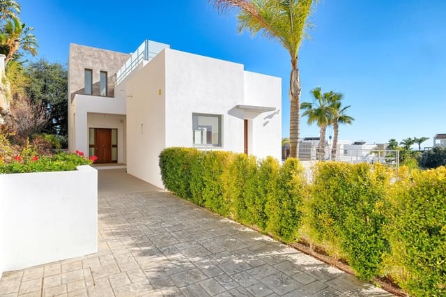 4 sovrum Villa till salu i Los Arqueros - Puerto del Almendro, Benahavís med pool garage - 2 200 000 € (Ref: 9444933)