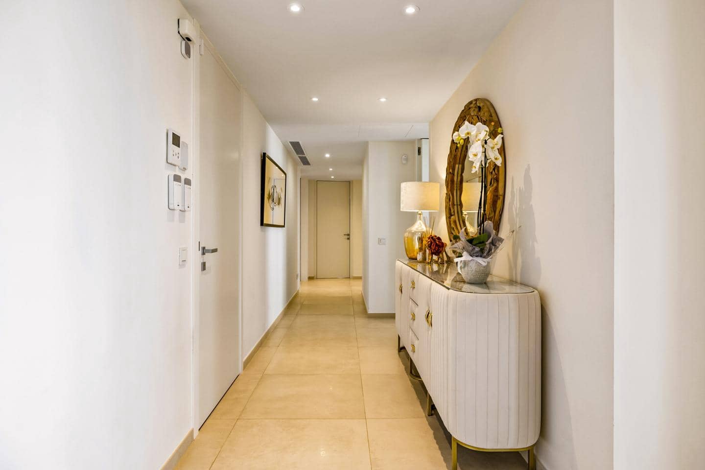 7 soveværelse Lejlighed til salg i Marbella med swimmingpool garage - € 4.300.000 (Ref: 9444935)