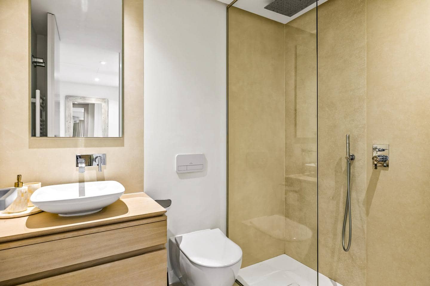 7 soveværelse Lejlighed til salg i Marbella med swimmingpool garage - € 4.300.000 (Ref: 9444935)