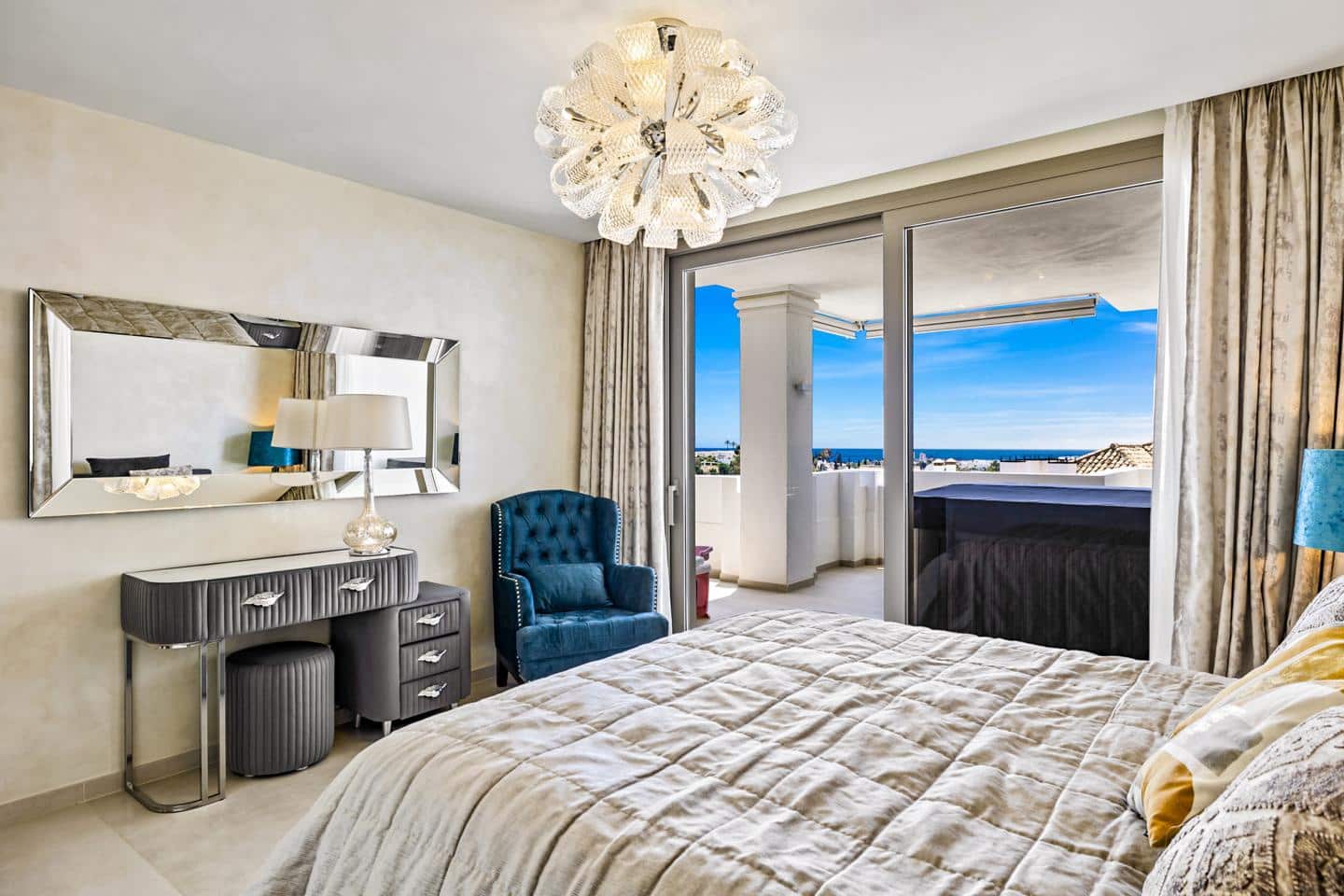 7 soveværelse Lejlighed til salg i Marbella med swimmingpool garage - € 4.300.000 (Ref: 9444935)