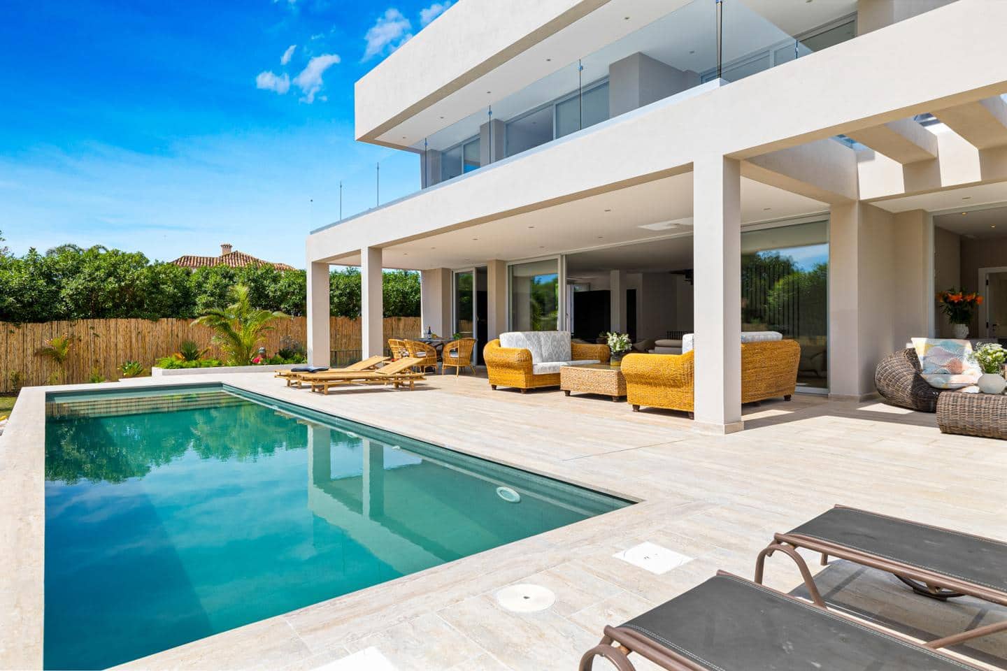 5 makuuhuone Huvila myytävänä paikassa Marbella mukana uima-altaan - 2 950 000 € (Ref: 9444936)