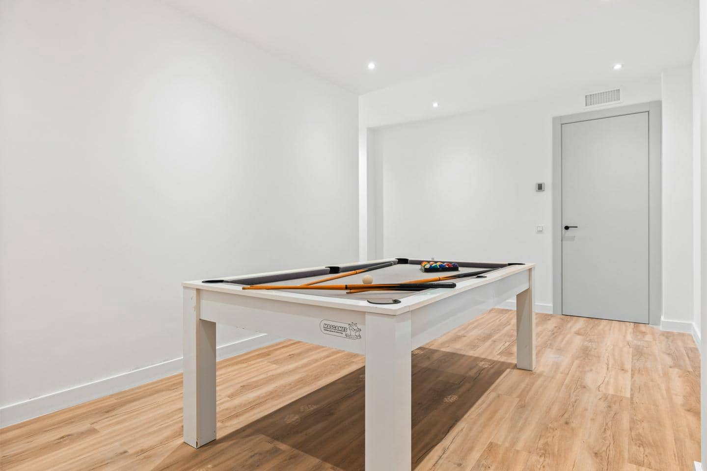 5 makuuhuone Huvila myytävänä paikassa Marbella mukana uima-altaan - 2 950 000 € (Ref: 9444936)