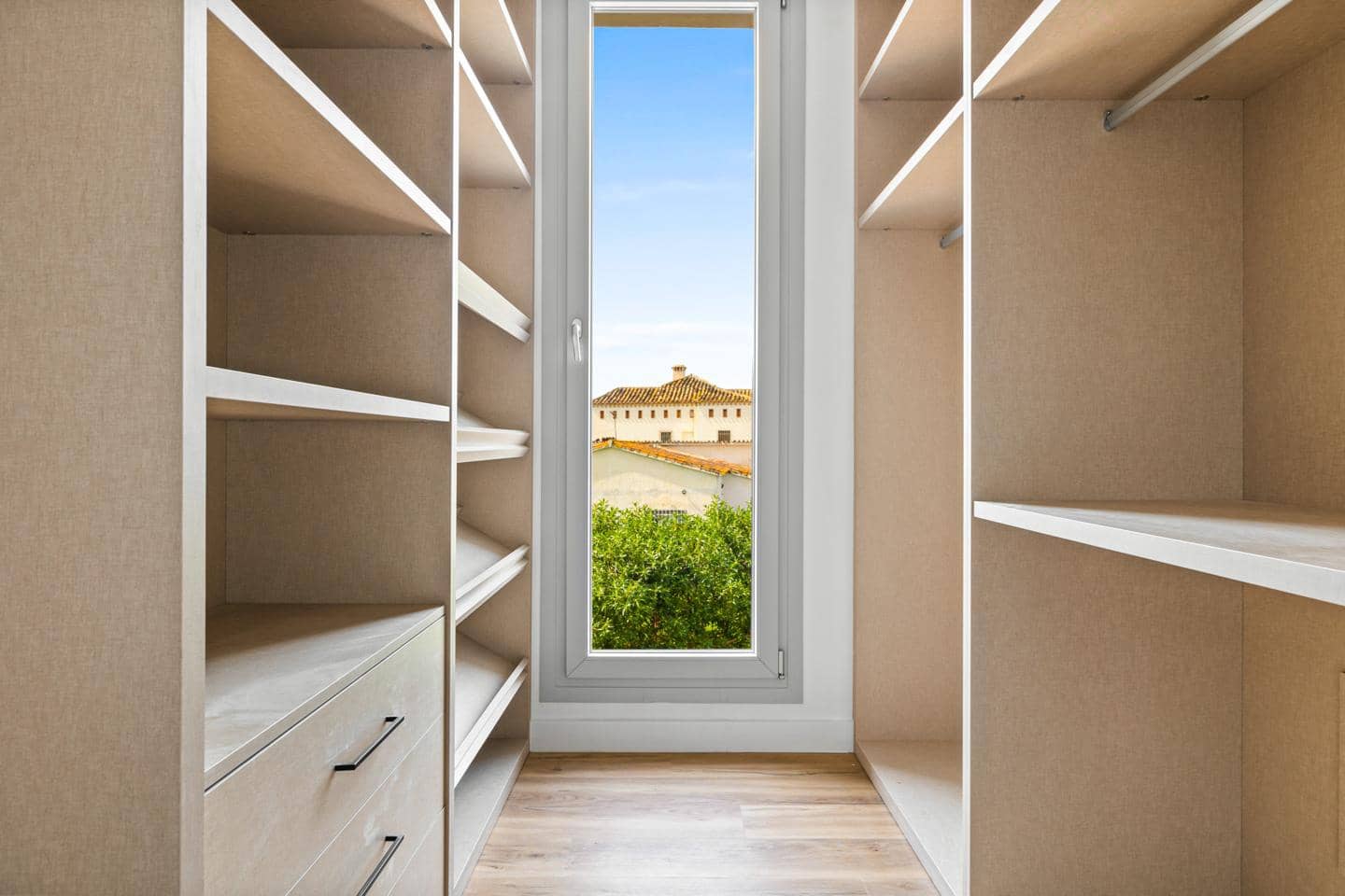 5 makuuhuone Huvila myytävänä paikassa Marbella mukana uima-altaan - 2 950 000 € (Ref: 9444936)