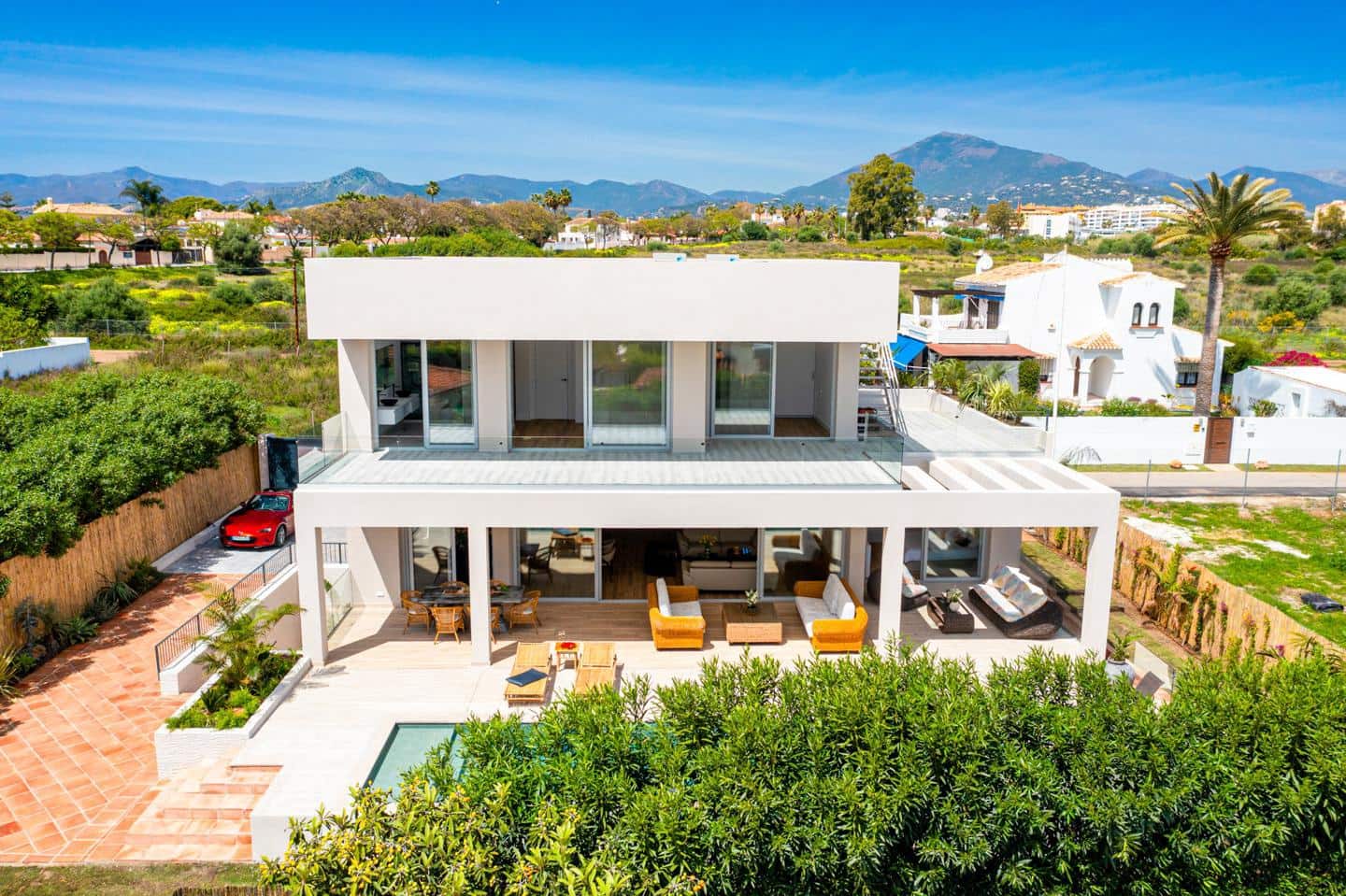 5 makuuhuone Huvila myytävänä paikassa Marbella mukana uima-altaan - 2 950 000 € (Ref: 9444936)