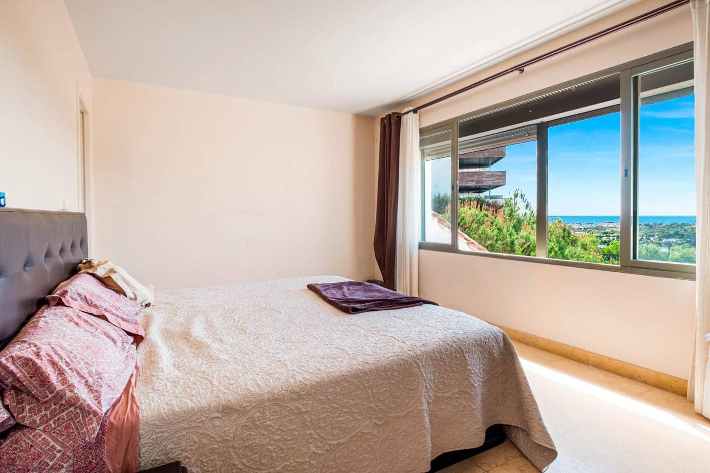 3 soveværelse Lejlighed til salg i Benahavis med swimmingpool garage - € 1.075.000 (Ref: 9444937)