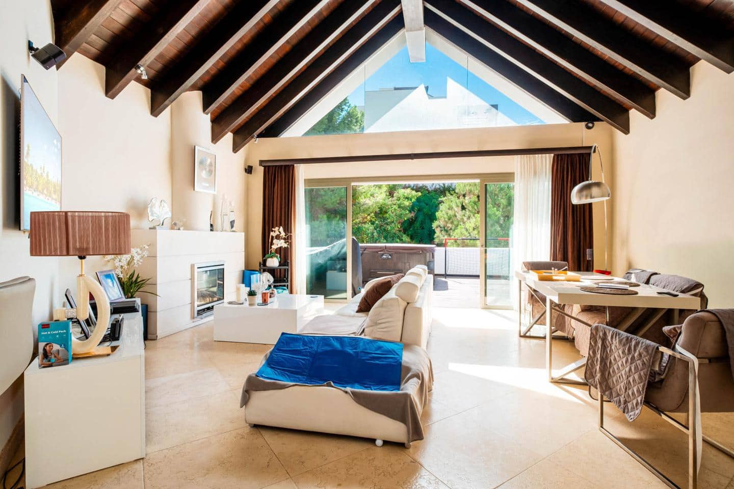 3 soveværelse Lejlighed til salg i Benahavis med swimmingpool garage - € 1.075.000 (Ref: 9444937)