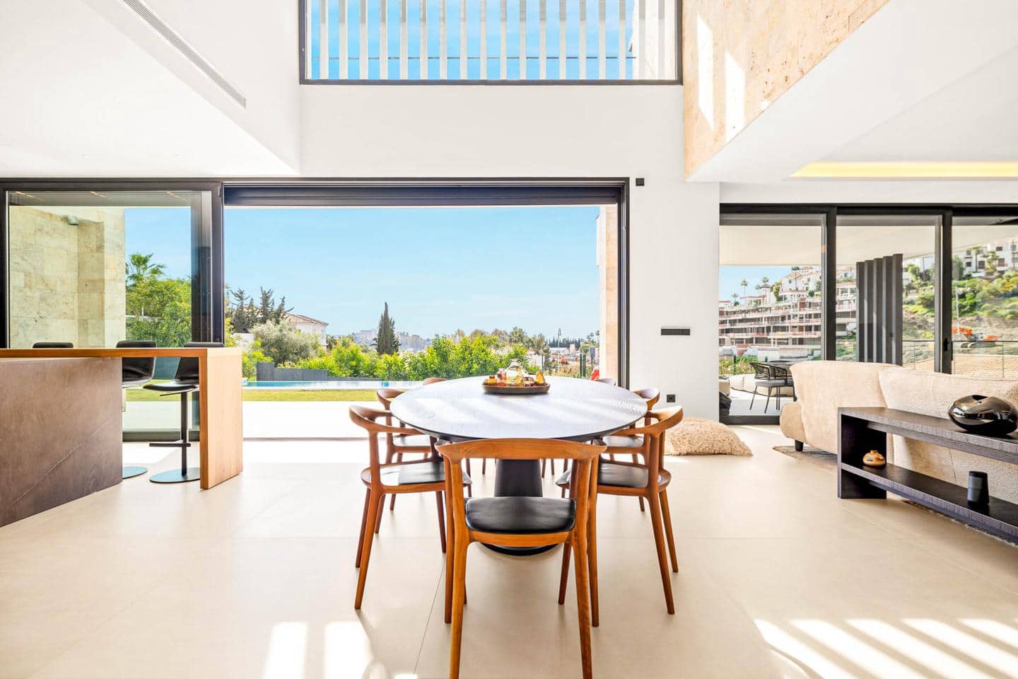 4 soveværelse Villa til salg i Benahavis med swimmingpool garage - € 3.485.000 (Ref: 9444938)