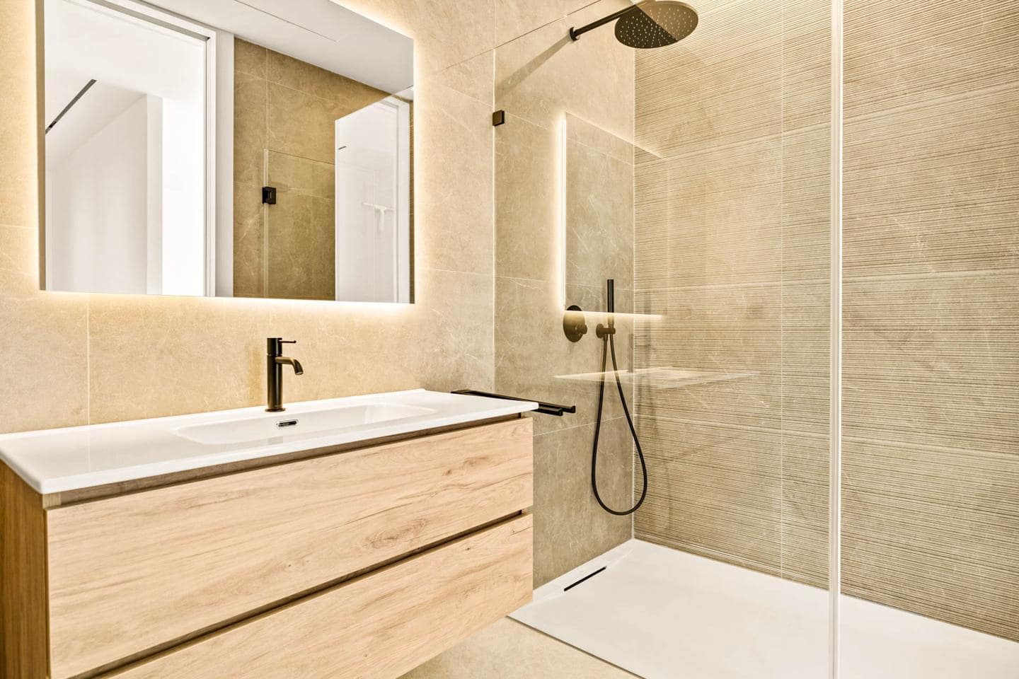 4 soveværelse Villa til salg i Benahavis med swimmingpool garage - € 3.485.000 (Ref: 9444938)