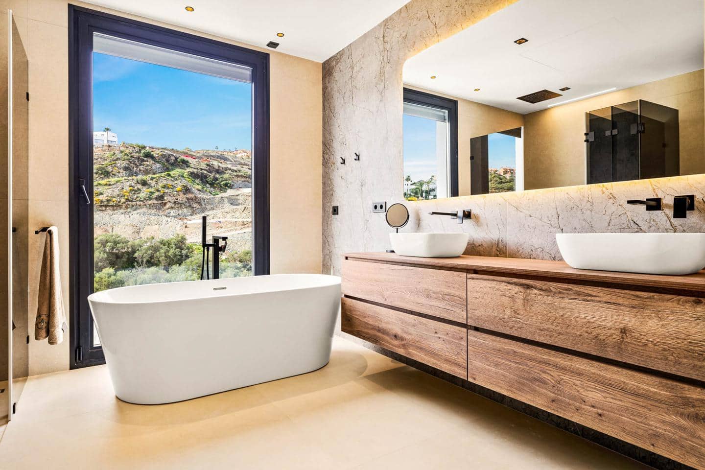 4 soveværelse Villa til salg i Benahavis med swimmingpool garage - € 3.485.000 (Ref: 9444938)