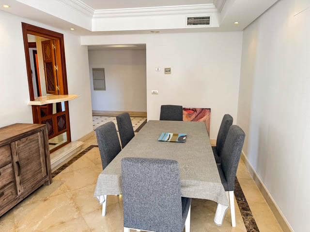 2 soverom Leilighet til salgs i El Padron med svømmebasseng garasje - € 605 000 (Ref: 9445497)