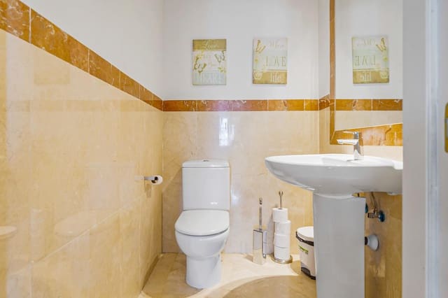 5 camera da letto Villa in vendita in La Quinta, Benahavís con piscina garage - 1.095.000 € (Rif: 9447347)