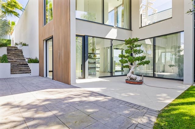 5 bedroom Villa for sale in El Paraíso, Benahavís with pool garage - € 4,950,000 (Ref: 9447348)