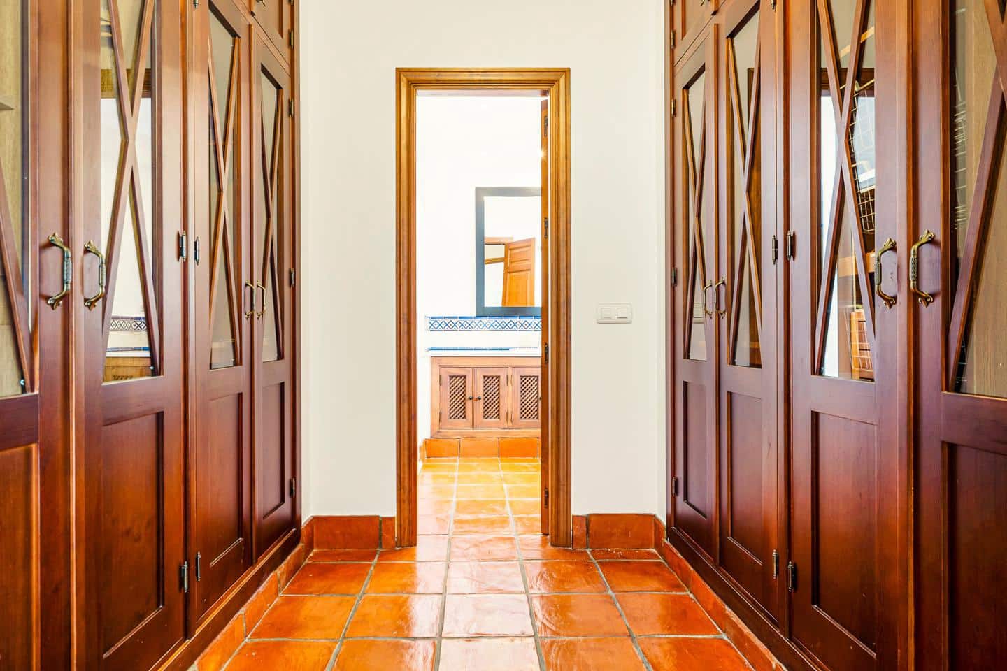 4 quarto Moradia para venda em Marbella com piscina garagem - 949 000 € (Ref: 9447349)