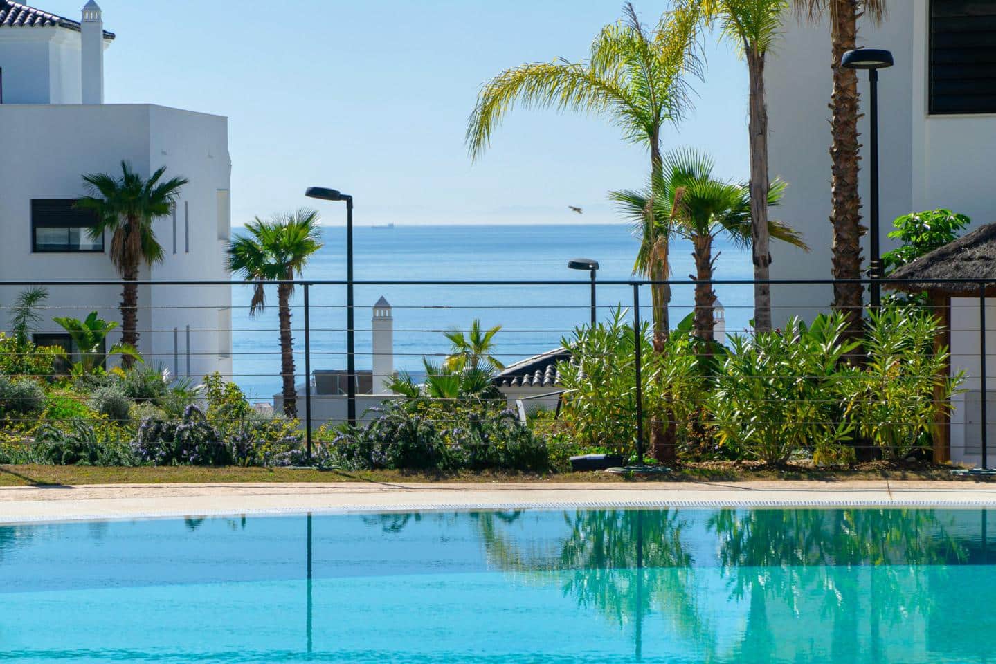 2 bedroom Flat for sale in Estepona with pool garage - € 871,442 (Ref: 9469954)