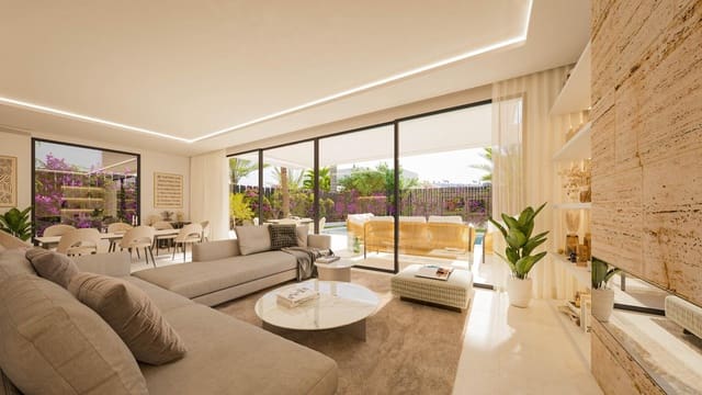 5 bedroom Villa for sale in El Paraiso, Estepona - € 1,950,000 (Ref: 9470070)