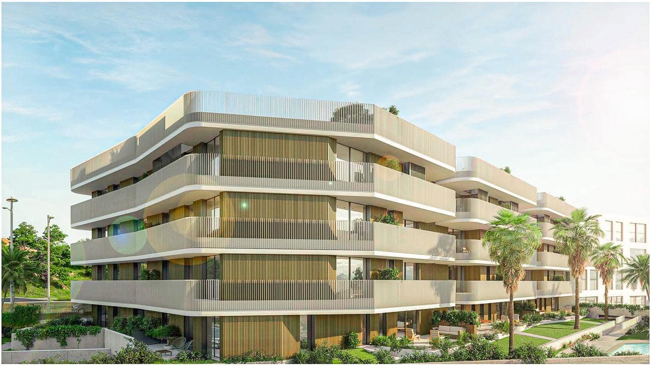 Piso de 3 habitaciones en Estepona en venta con piscina garaje - 511.500 € (Ref: 9475049)