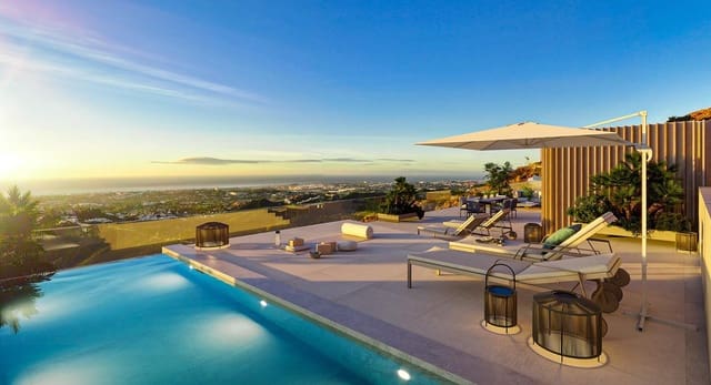 Piso de 2 habitaciones en Marbella en venta con piscina garaje - 1.540.000 € (Ref: 9475051)