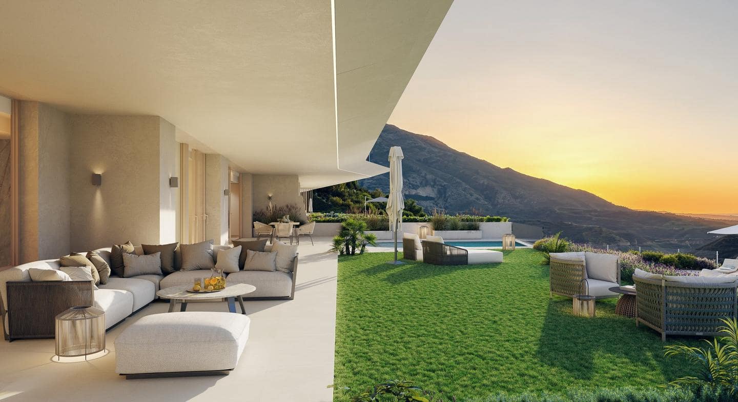 2 bedroom Flat for sale in Marbella with pool garage - € 1,540,000 (Ref: 9475051)