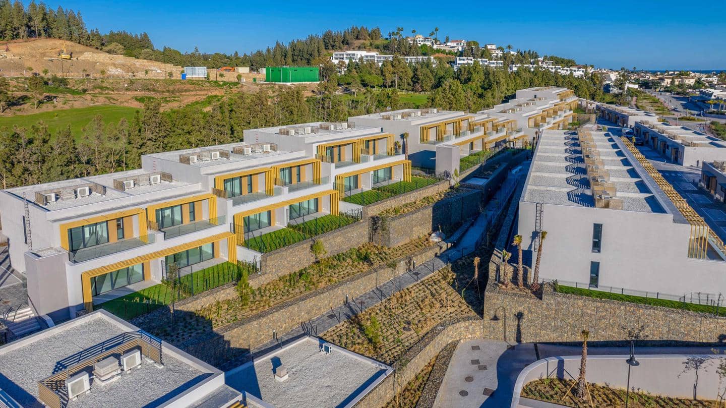 4 bedroom Villa for sale in Mijas with pool garage - € 766,000 (Ref: 9475692)