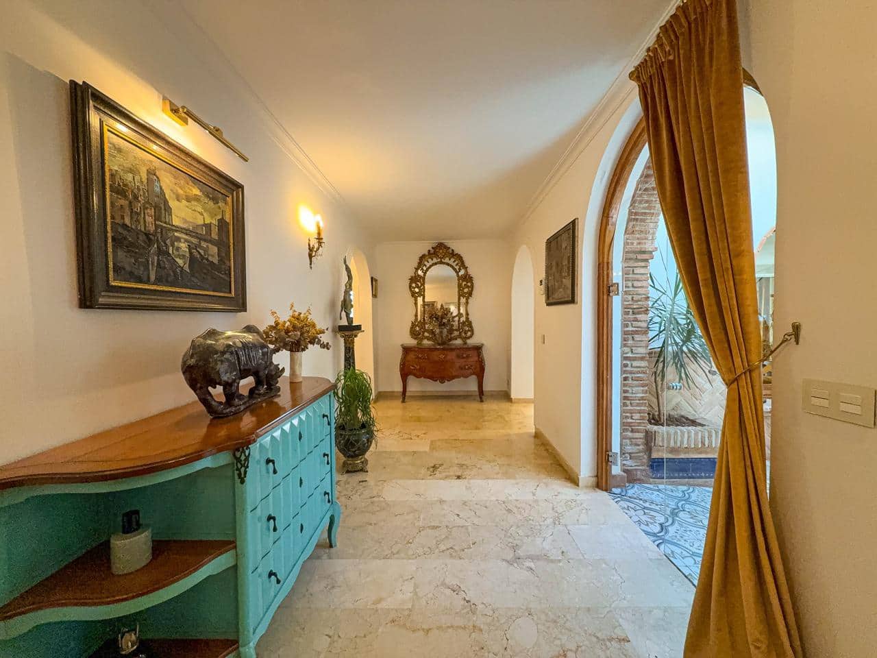 Chalet de 4 habitaciones en Marbella en venta con piscina garaje - 2.690.000 € (Ref: 9475713)