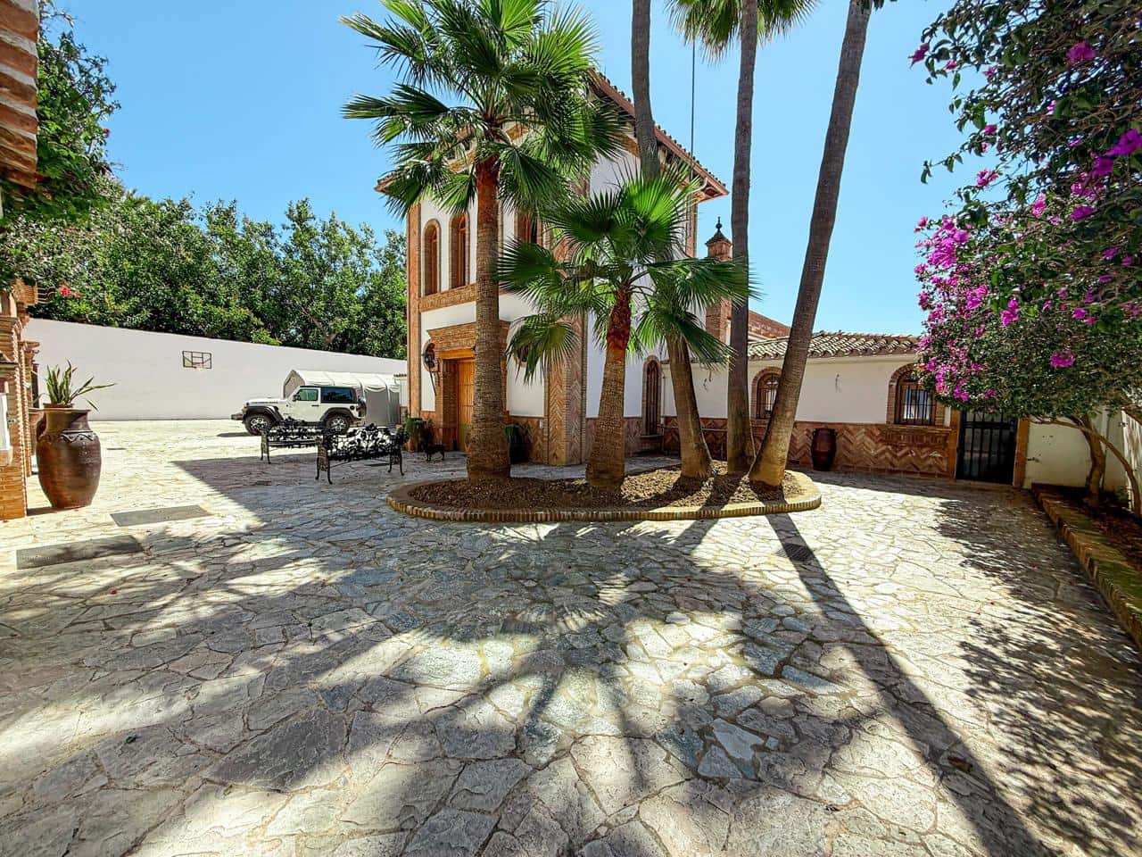 Chalet de 4 habitaciones en Marbella en venta con piscina garaje - 2.690.000 € (Ref: 9475713)