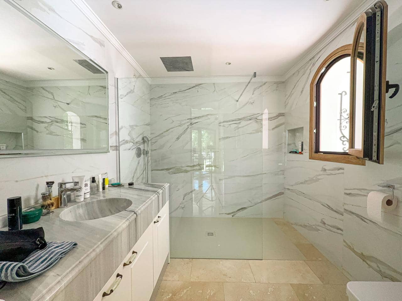 Chalet de 4 habitaciones en Marbella en venta con piscina garaje - 2.690.000 € (Ref: 9475713)