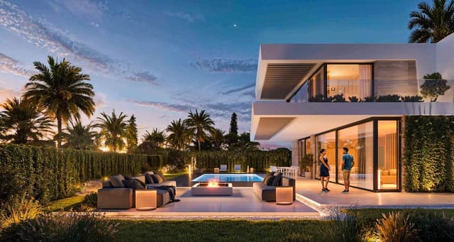 5 bedroom Villa for sale in Calahonda, Mijas with pool garage - € 1,650,000 (Ref: 9493886)