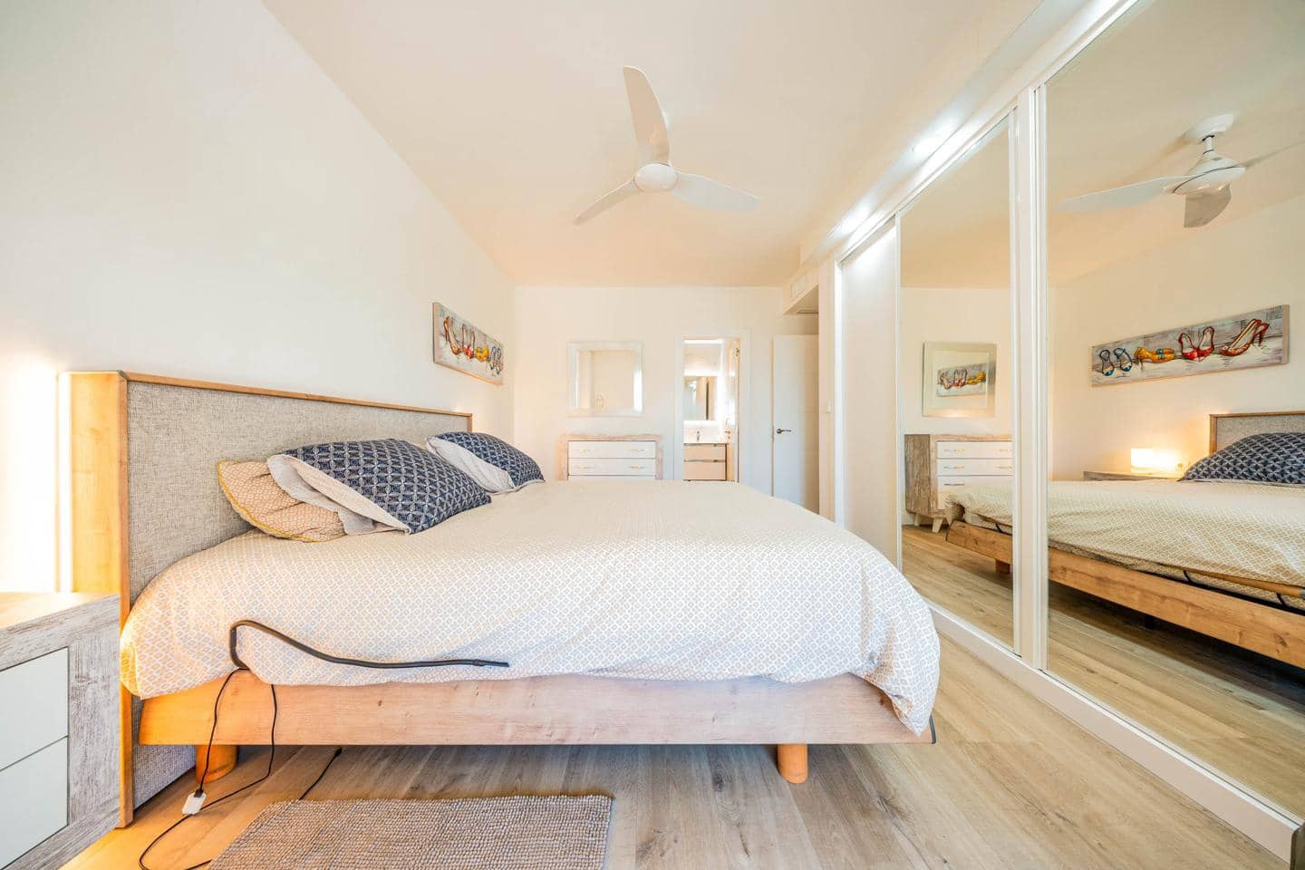 2 bedroom Flat for sale in Marbella with pool garage - € 689,000 (Ref: 9493888)