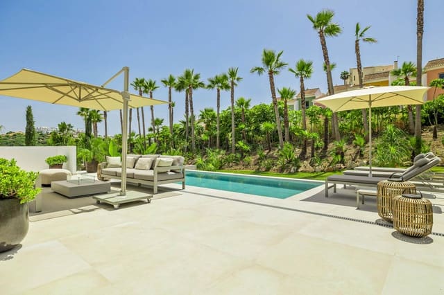 4 soverom Villa til salgs i Casares Golf - Casares del Sol, Casares med svømmebasseng garasje - € 1 750 000 (Ref: 9496377)