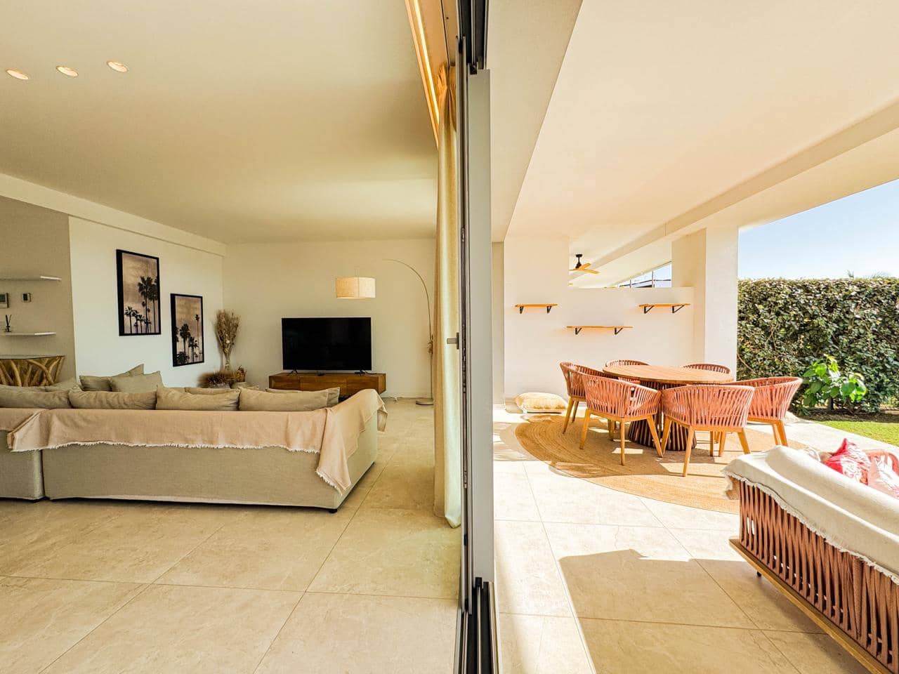 3 bedroom Flat for sale in Marbella with pool garage - € 1,550,000 (Ref: 9496389)