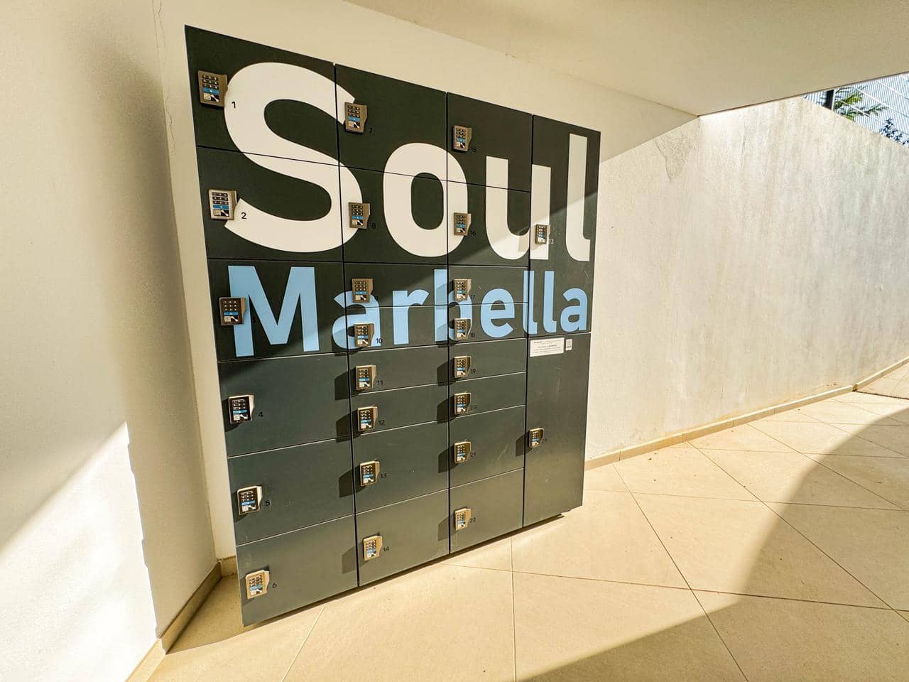 3 bedroom Flat for sale in Marbella with pool garage - € 1,550,000 (Ref: 9496389)