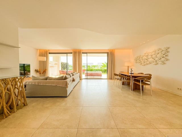 3 bedroom Flat for sale in Bahía de Marbella, Marbella with pool garage - € 1,550,000 (Ref: 9496389)