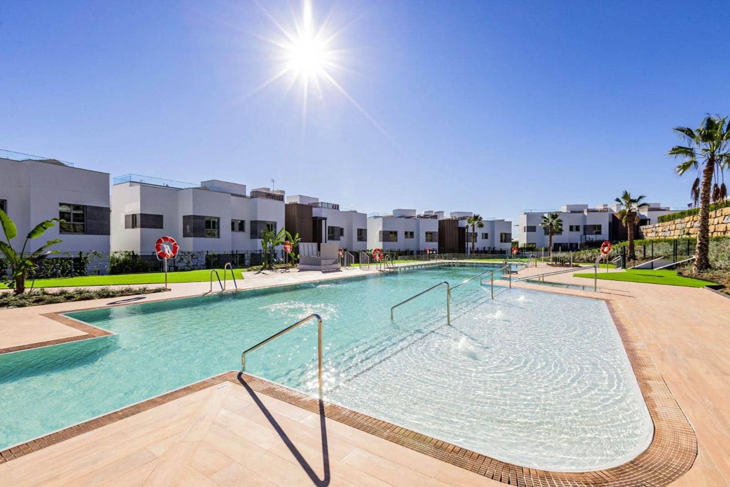 4 soverom Leilighet til salgs i Marbella med svømmebasseng garasje - € 1 475 000 (Ref: 9496525)