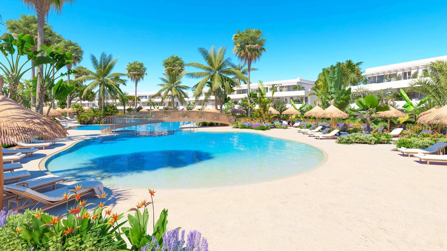 2 bedroom Flat for sale in La Alcaidesa with pool garage - € 549,000 (Ref: 9503605)